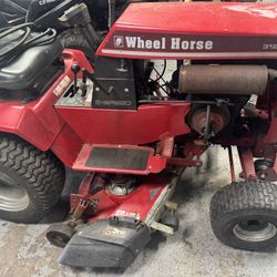 Wheel Horse Riding Mower 312-8. Read Below Before Contacting Me !!!