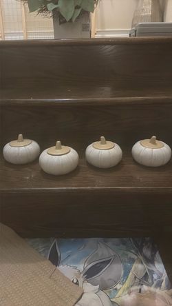 4 pumpkin candle decor