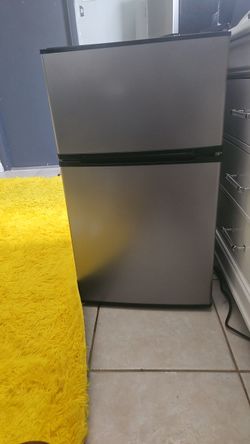 Mainstays,gray nd black,mini fridge