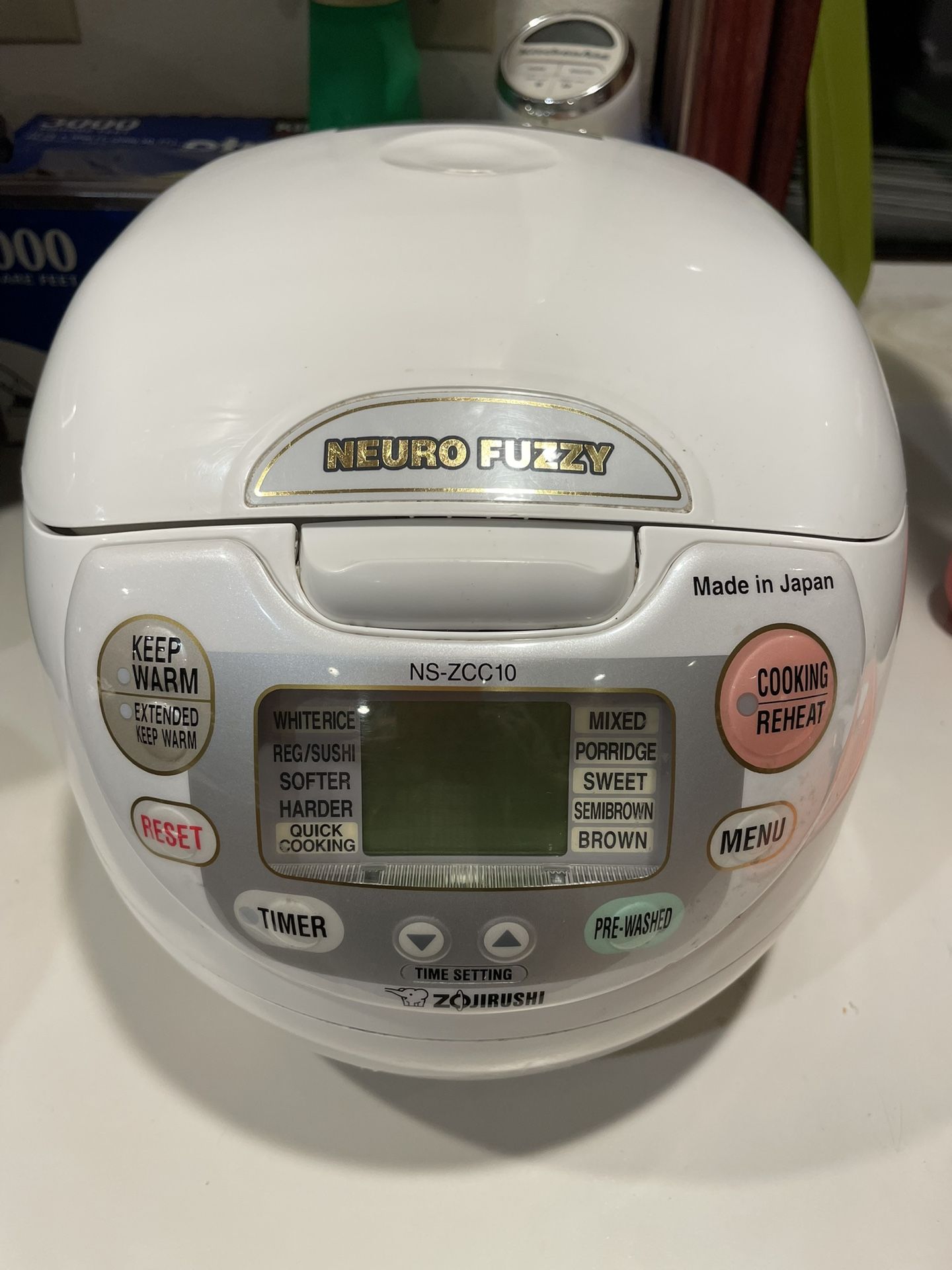 Zojirushi NS-ZCC10 Rice Cooker Neuro Fuzzy 5.5 Cup