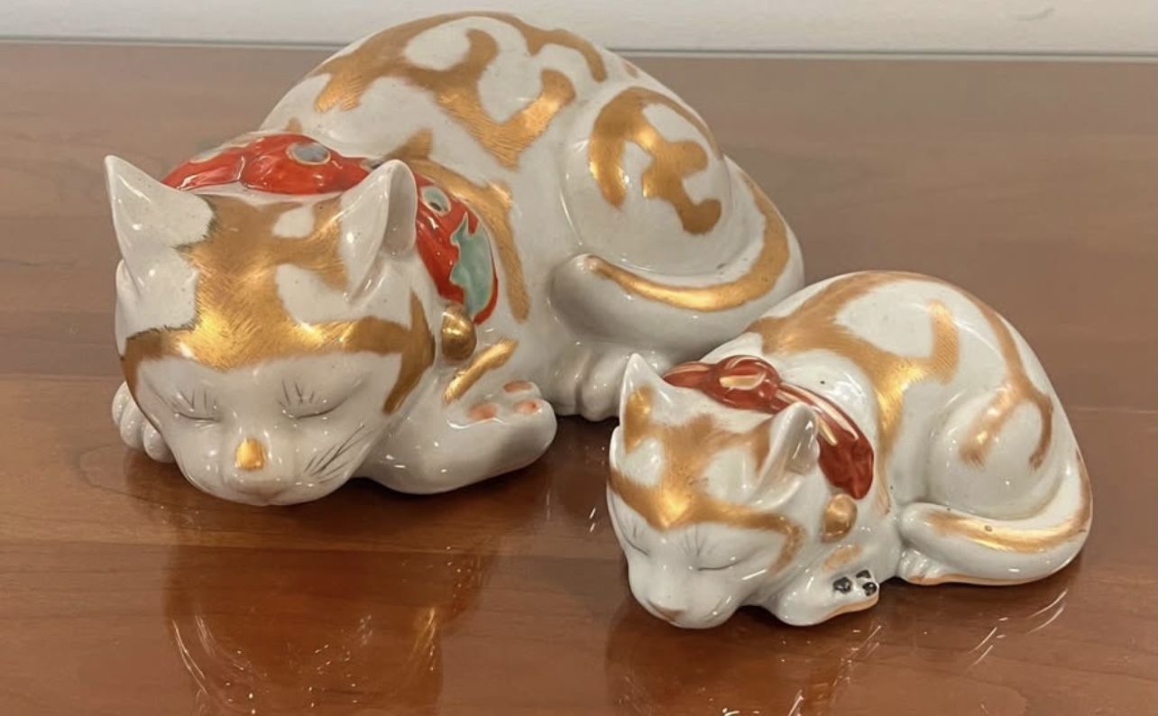 OLD Japanese Porcelain KUTANI CAT Cats Pair, 10”and 5" .