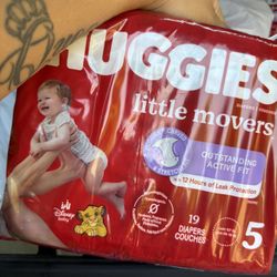 Huggies/Wipes 