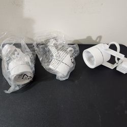 CLOUDY BAY 8W Dimmable LED