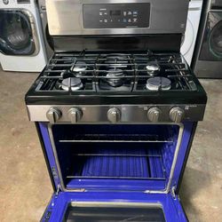 Lg Stove Super Clean Working Great Comes With Free Delivery 