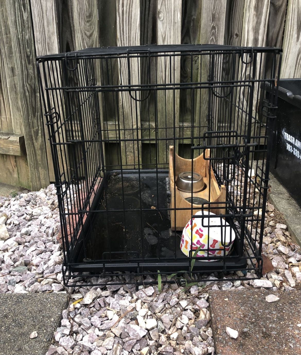 Black Dog crate For Small Dogs