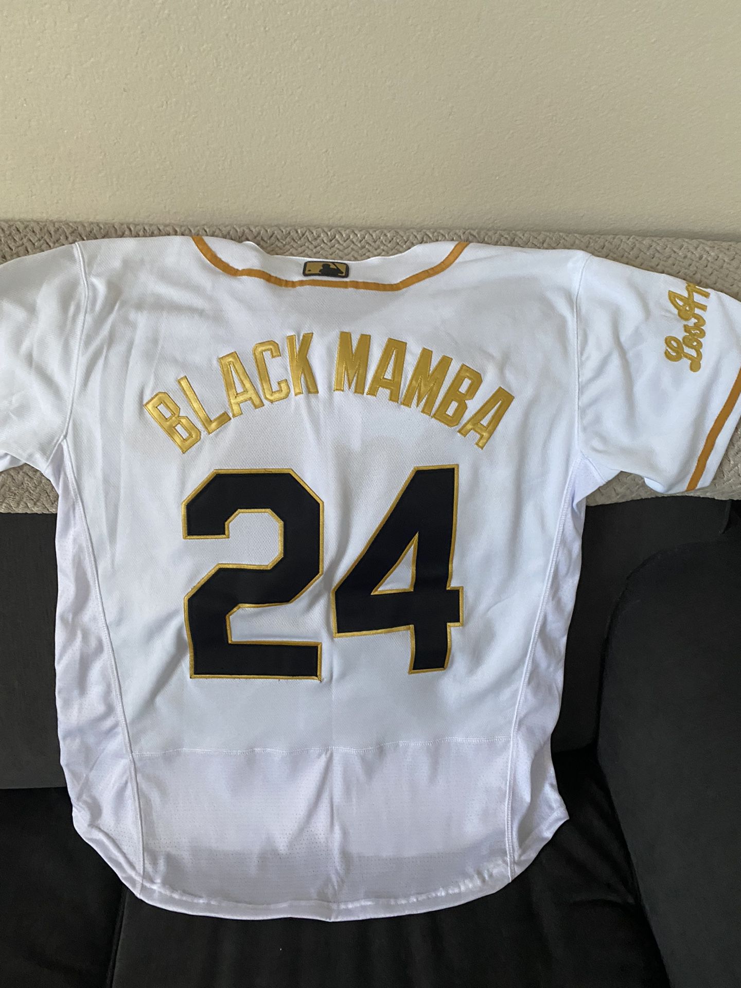 L.A. Dodgers #24 Black Mamba Jersey Size 44-Large