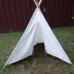 Kids Speckled Tent (Medium Size) $22.00 (Serious Buyers) Cash Only 