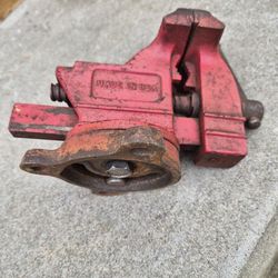 3-1/2" Jaw Columbian Bench Vise Made in USA