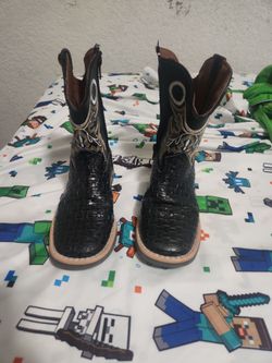 Black boots