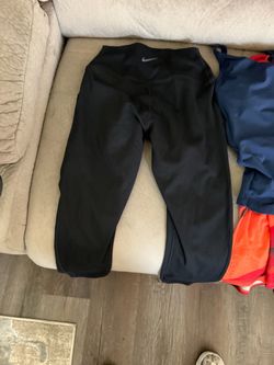 Nike women’s yoga pants