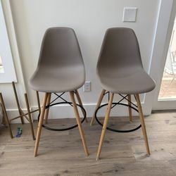 Bar Stools 