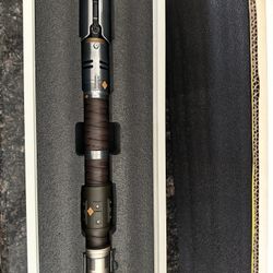 Cal Kestis Legacy Double Hilt Lightsaber - Star Wars Galaxy Edge 