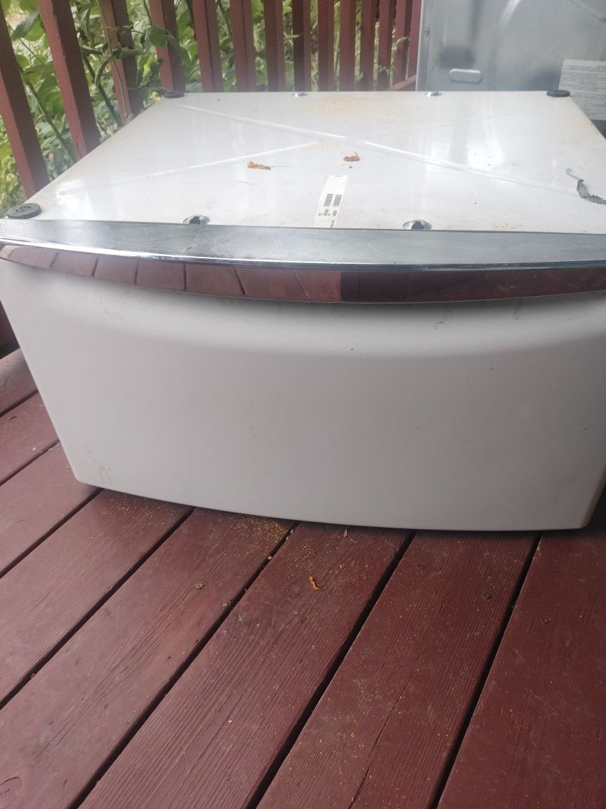 Washer/Dryer Pedestal