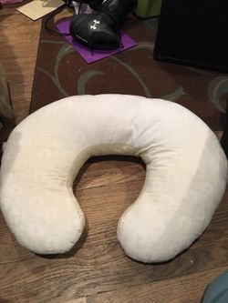 Breast feeding pillow