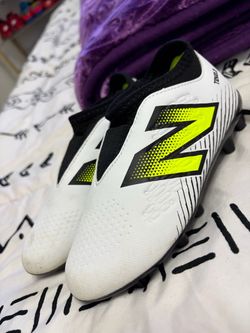 New balance soccer shoes size 12c