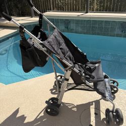 Black Jeep stroller With Extra Storage Bag 💼 