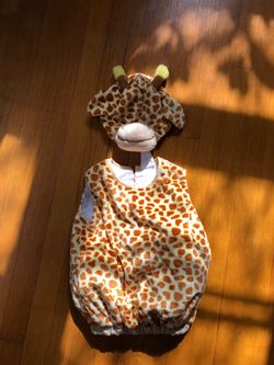 Giraffe costume 12-18 mths