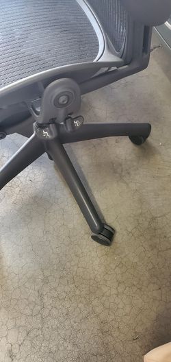 Herman Miller Aeron Chair Size B Fully Loader Price  Is For Each One Thank 😊 