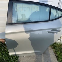 Hyundai Elantra Driver Door