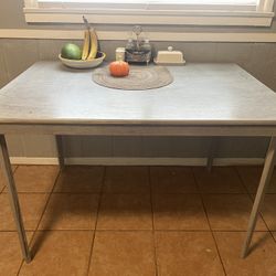small kitchen/dining table 