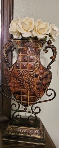 Metal vase