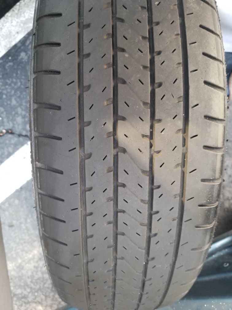 New tire 205 / 60 R 16
