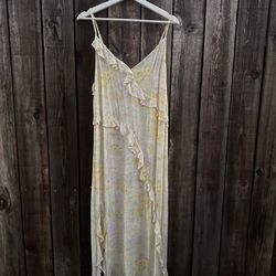 Beautiful Spring Yellow Dress 🌻