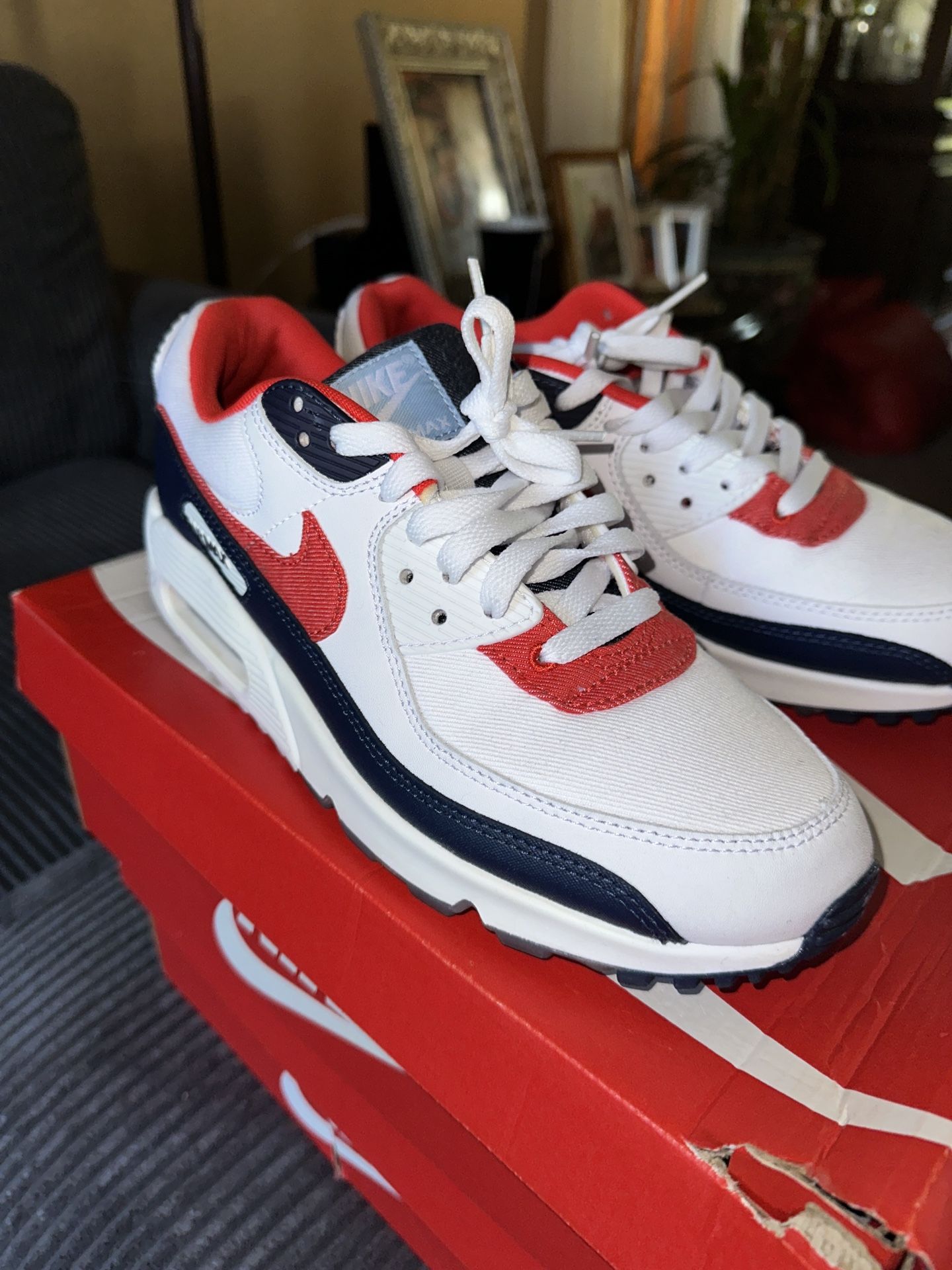 Nike Air Max 90 White Chile Red Midnight Navy