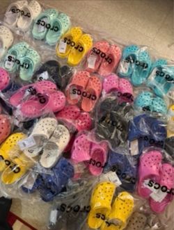 Crocs !!