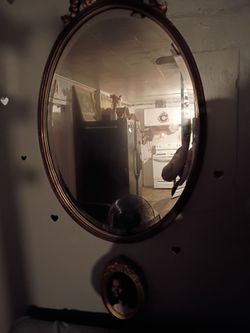 Hanging mirror