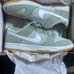 Nike Dunks