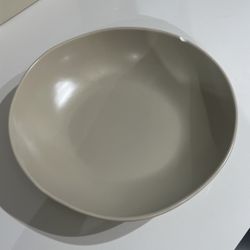 Chic Neutral Bowl 