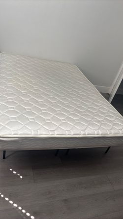 Full mattress with metal bedframe