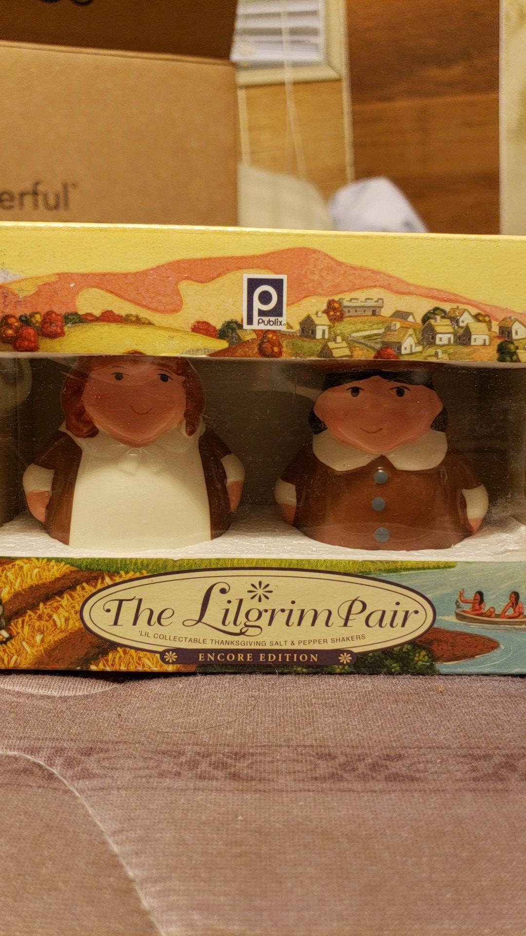 Publix Pilgrim Lilgrims Pair Set Collectible Thanksgiving Holidays Salt And Pepper Shakers