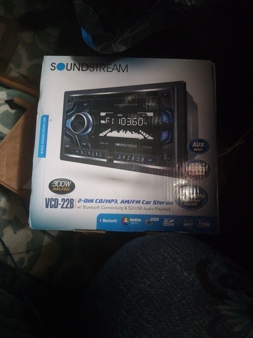 Soundstream C/D Mp3 Am FM Car Stereo