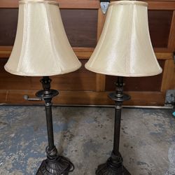 Pair Of traditional Style Table Lamp