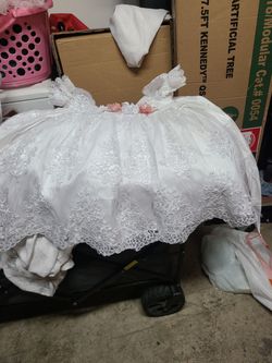 Examinar detenidamente Sacrificio estilo Vestido Blanco De Bautizo Para Niña De 3 A 4años for Sale in Garden Grove,  CA - OfferUp