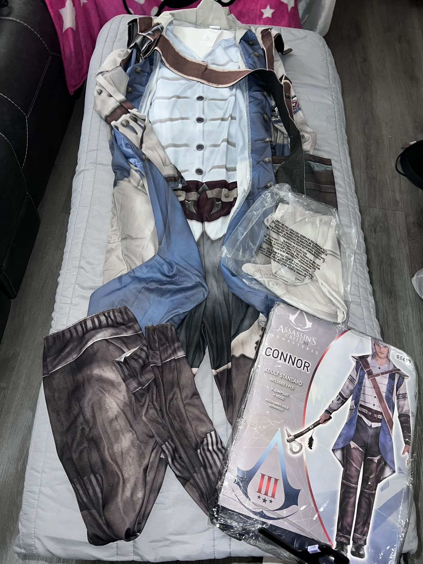 Men’s Assassins Creed Costume 
