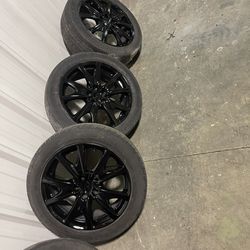 Full set Of G35 wheels gloss Black + tires In great Conditions, 