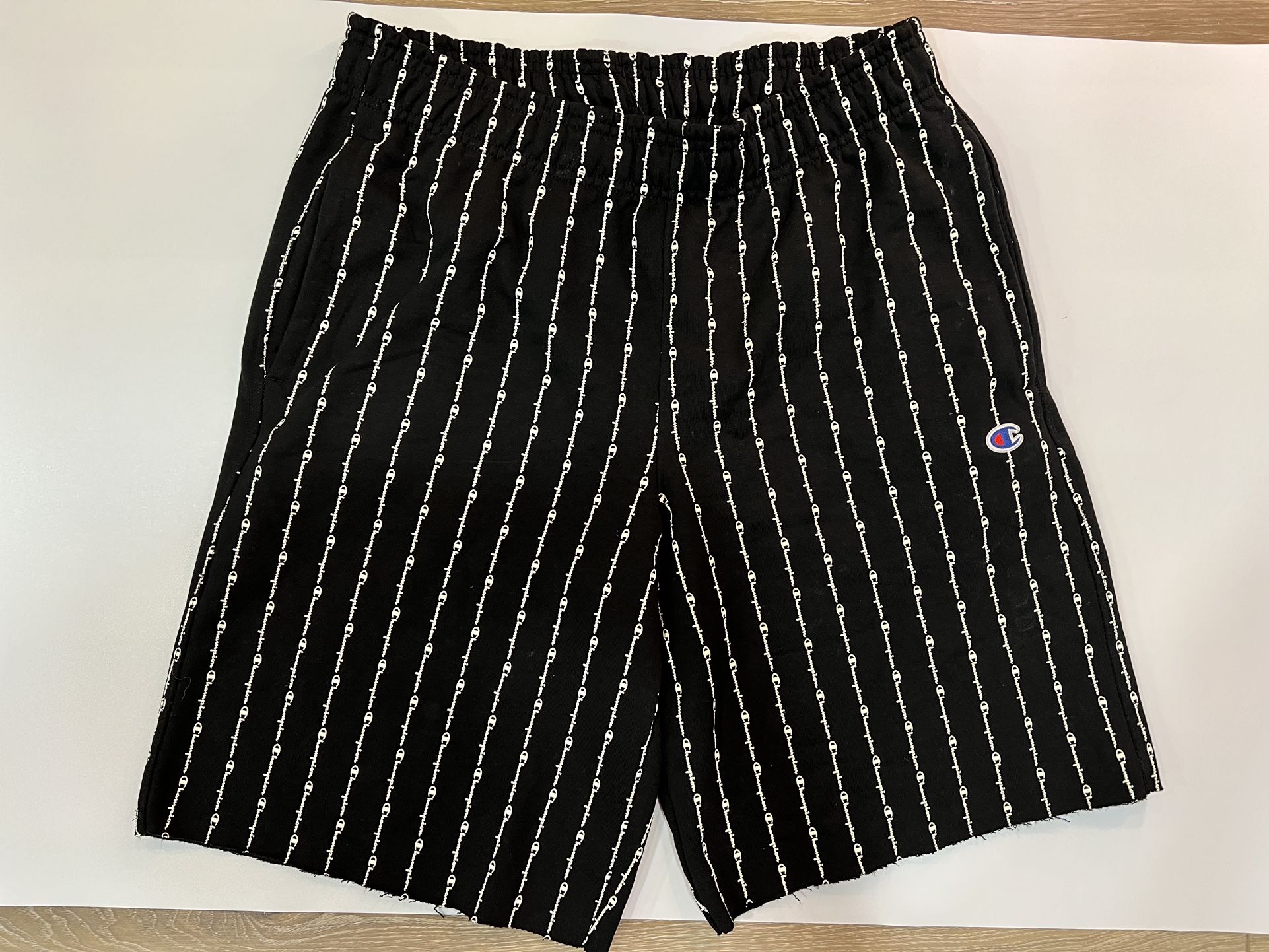 Champion All Over Script Logo Shorts Men's Deep Pocket Jersey Short L Black