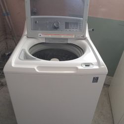 Nice G.e He Washer  Free Delivery And Set Up 