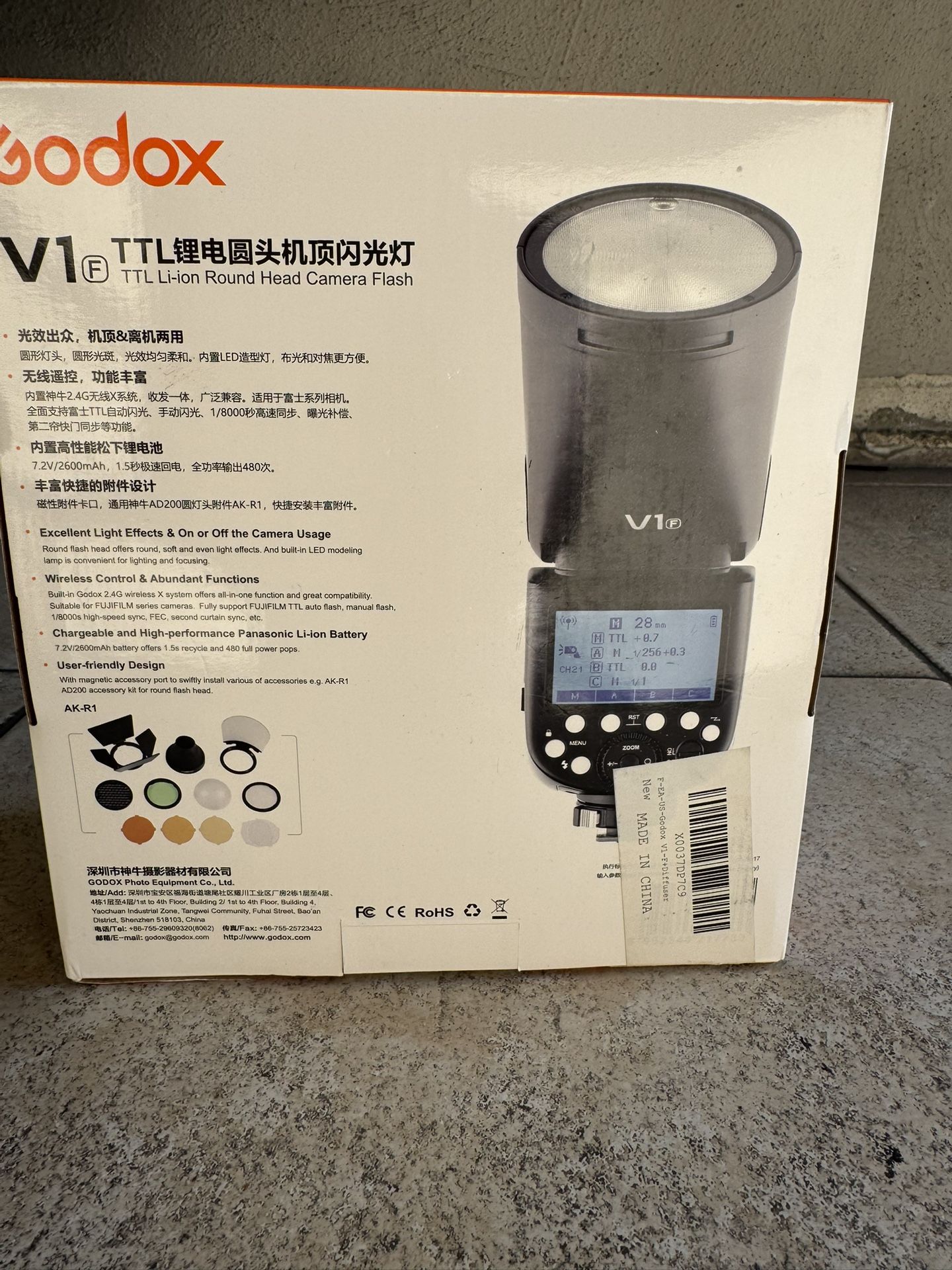 Brand New Godox V1 Fujifilm Flash Kit $120