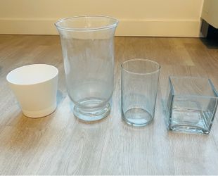 Set of 4 Mixed Vases and Planters