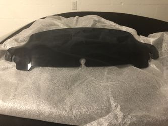Harley Davidson 4.5” Windsplitter windshield.