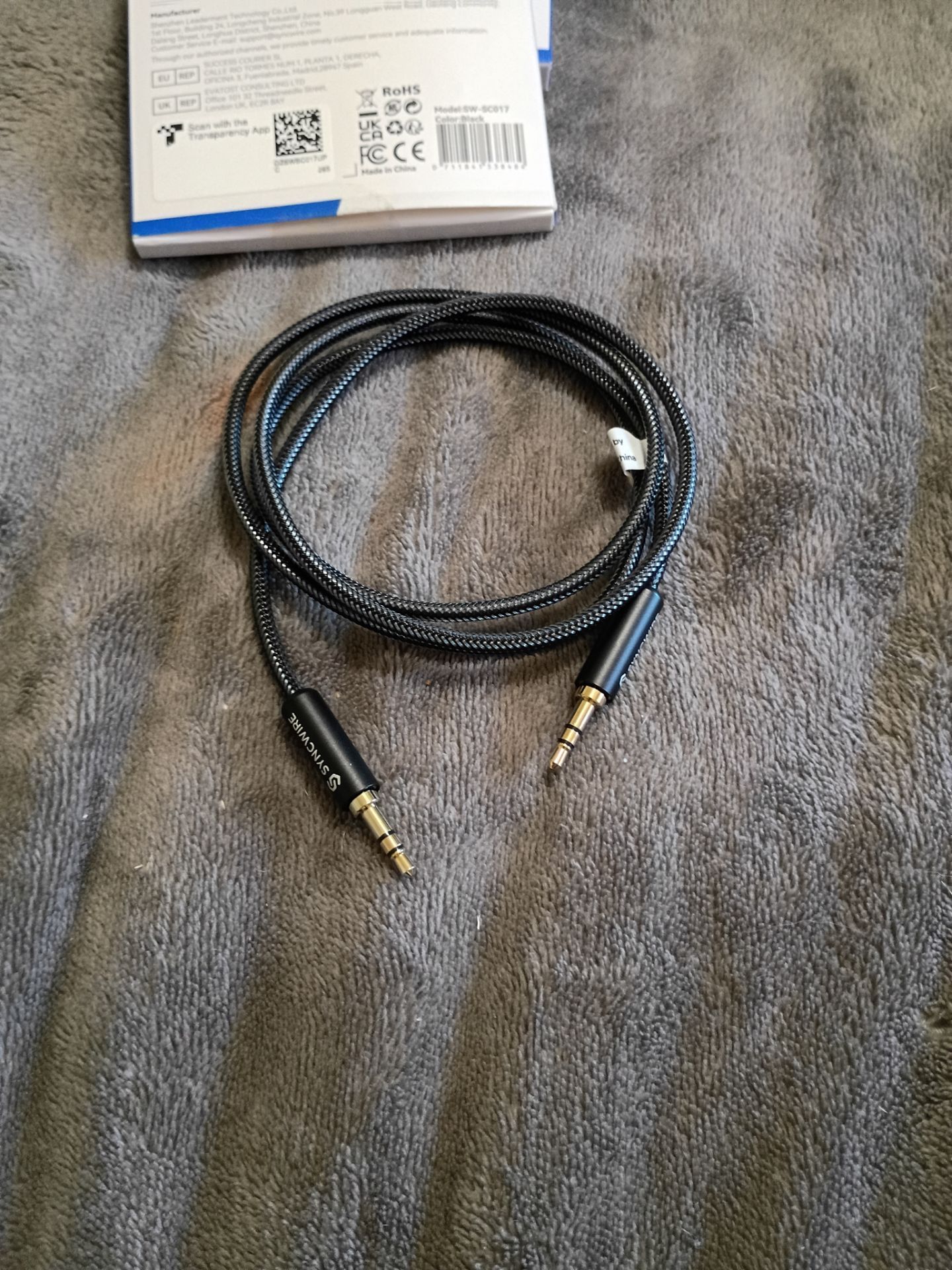 Syncwire 3.5 mm auxiliary cable. 1 m in length or 3.3 ft.