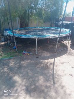 14 foot trampoline
