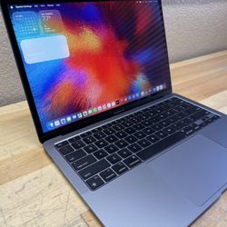 2020 13” MacBook Air - M1 - 16GB - 500GB - Low Cycles