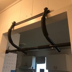 Pull Up Bar