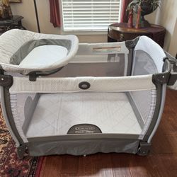 Graco Pack&Play plus accessories