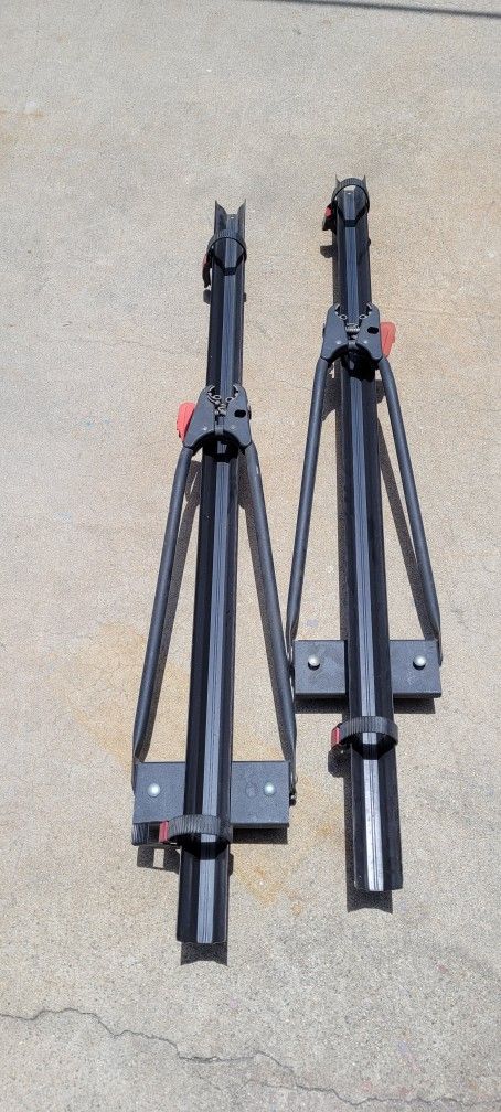 2 Yakima Raptor Roof Top Bike Racks
